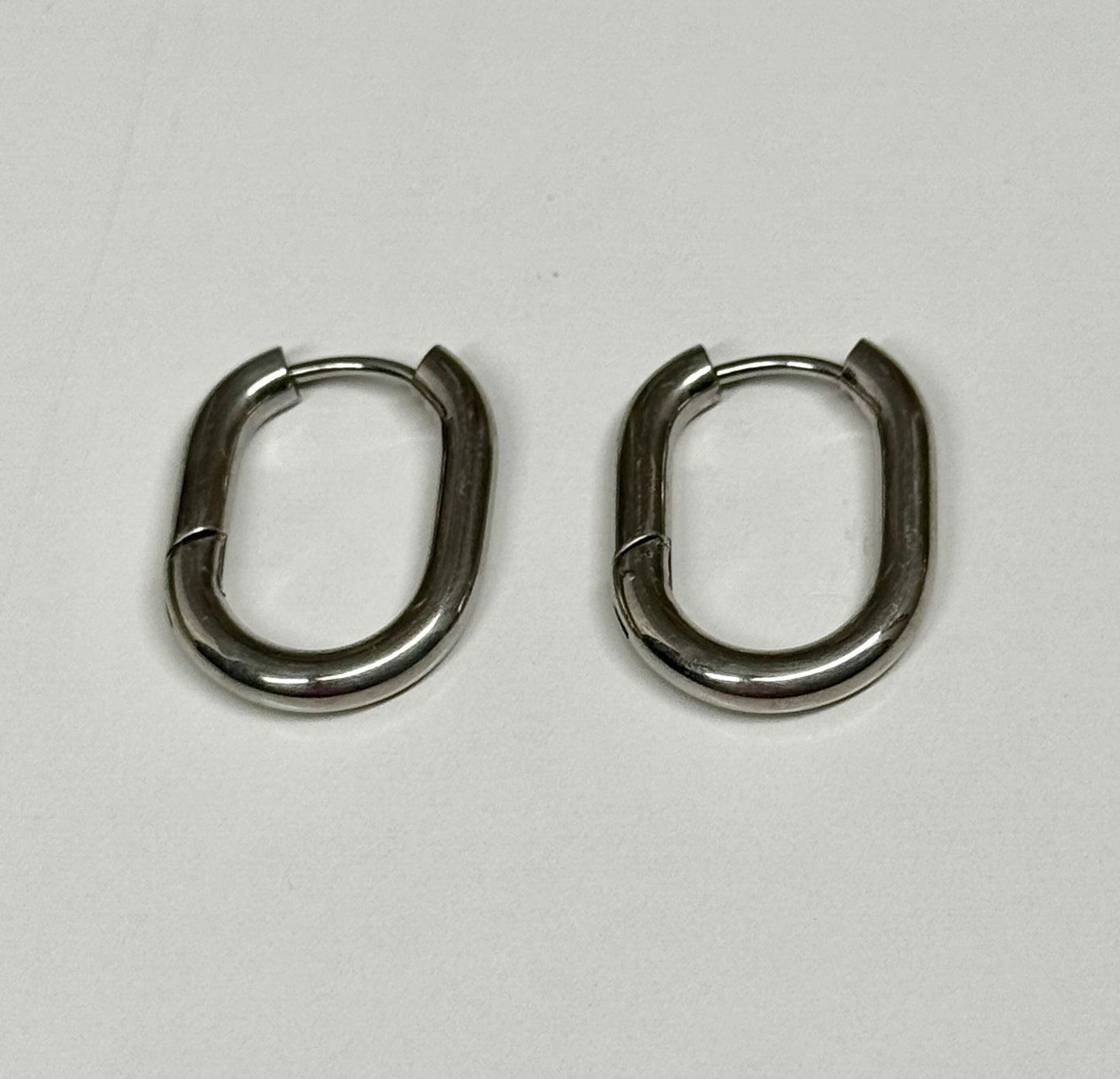 Oval Hoops
