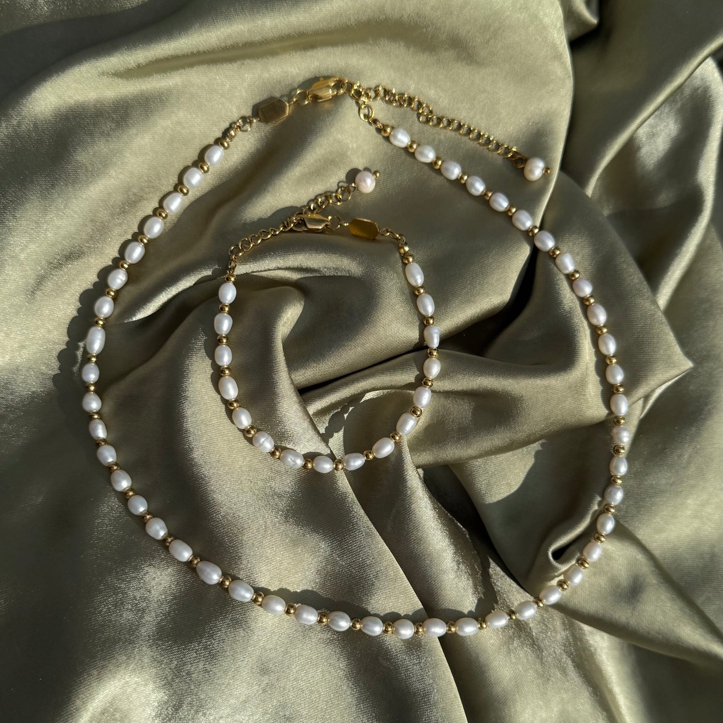 Golden Sands Pearl Necklace