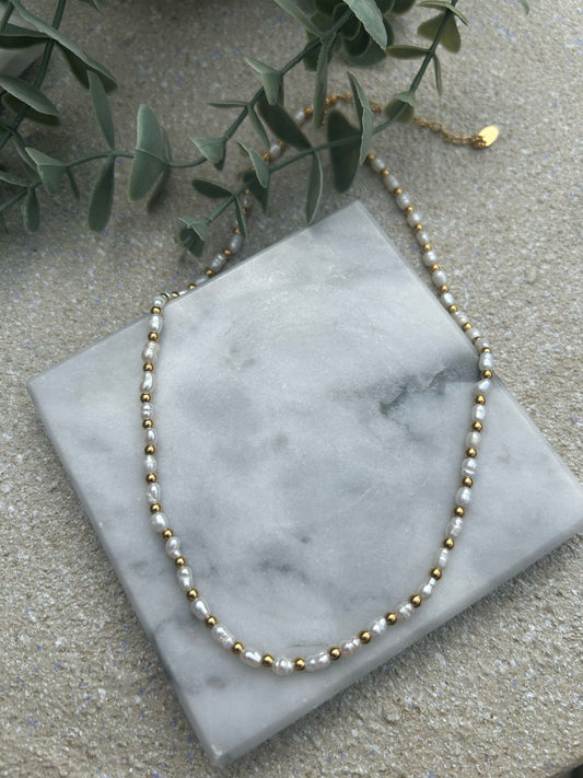 Golden Sands Pearl Necklace